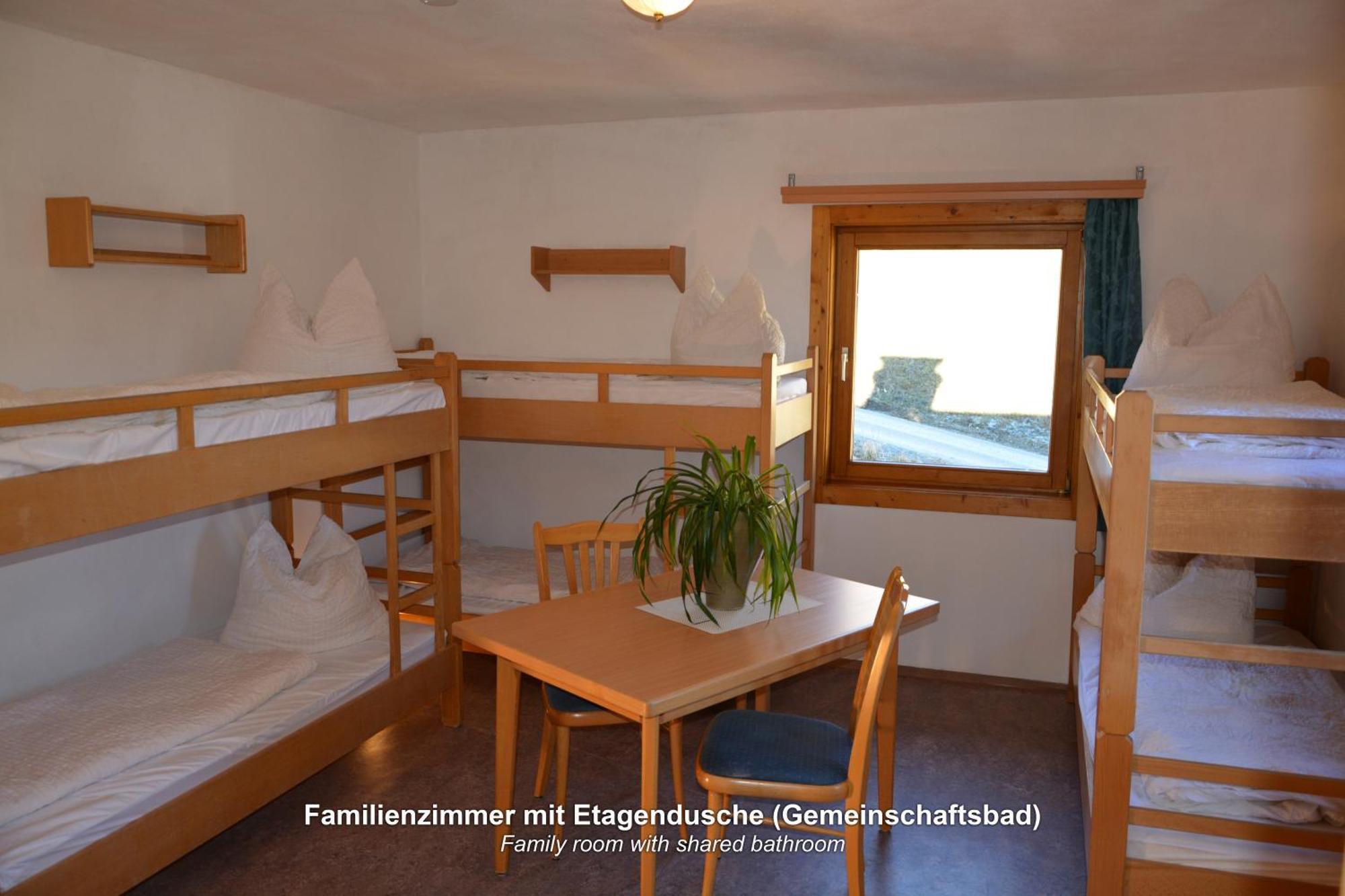 Ski In-Ski Out - Gaestehaeuser Saalbach-Hinterglemm - Wallegghof Christianhof Exteriör bild