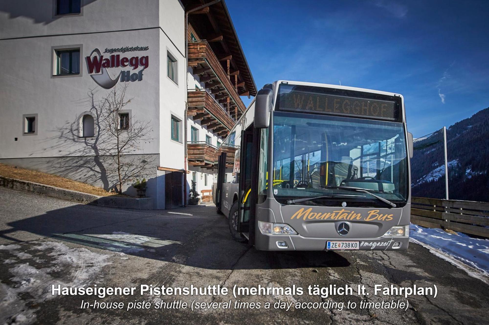 Ski In-Ski Out - Gaestehaeuser Saalbach-Hinterglemm - Wallegghof Christianhof Exteriör bild
