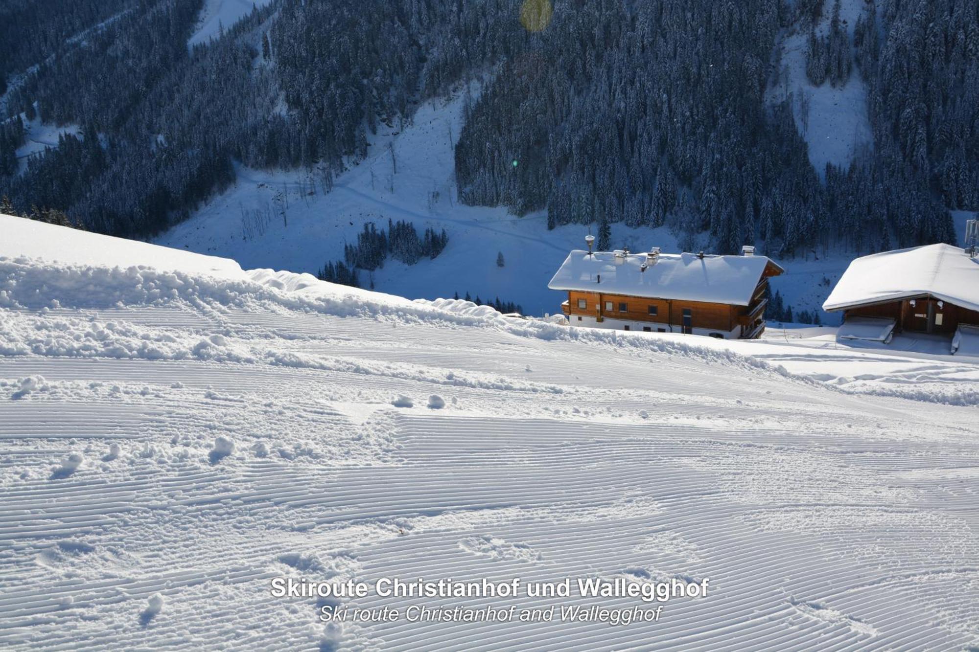 Ski In-Ski Out - Gaestehaeuser Saalbach-Hinterglemm - Wallegghof Christianhof Exteriör bild